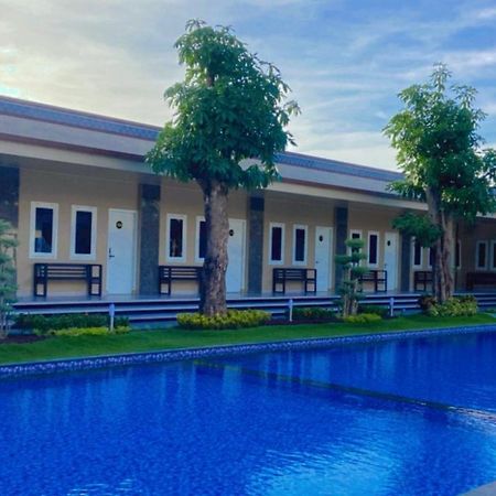Nio Garden Hotel Sumbawa Екстериор снимка