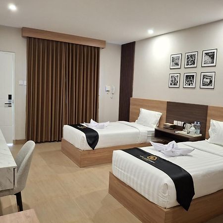 Nio Garden Hotel Sumbawa Екстериор снимка